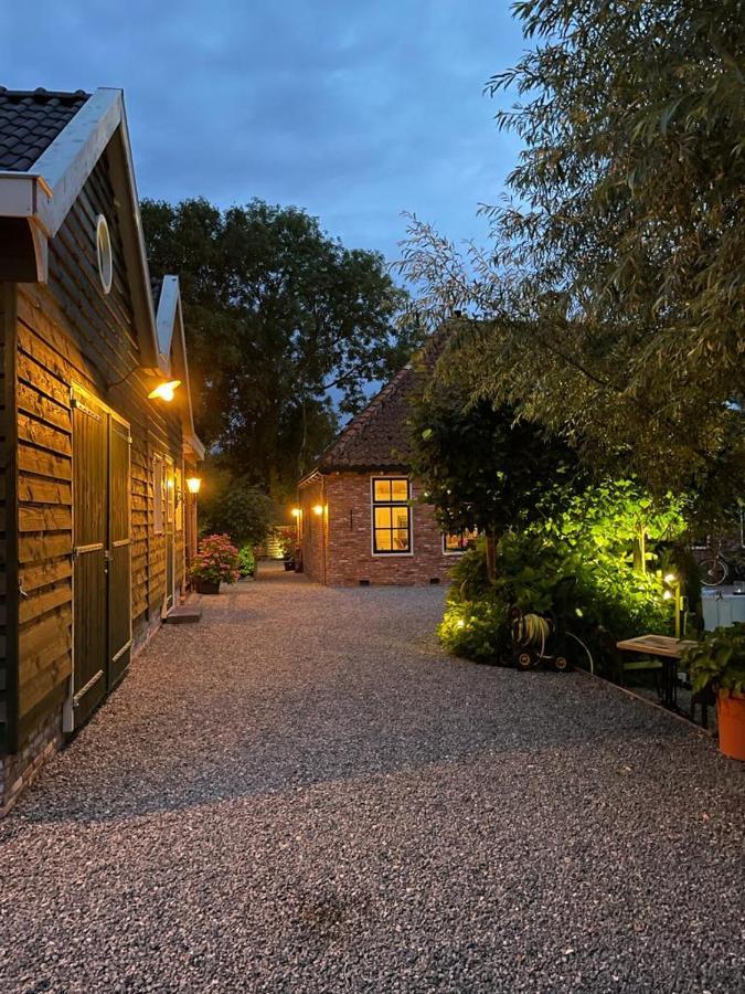 Flora'S B&B Landsmeer Exterior photo