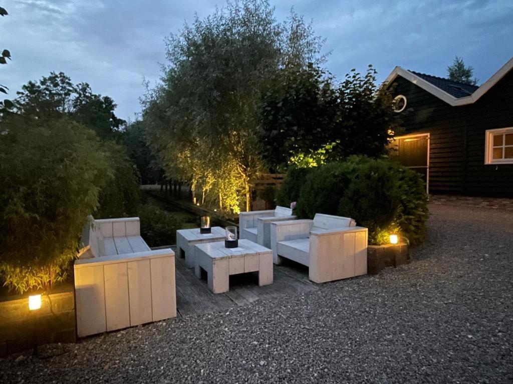 Flora'S B&B Landsmeer Exterior photo